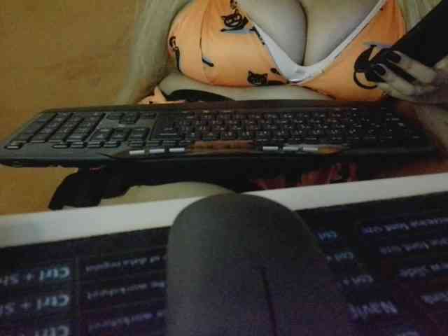 JulieJoe webcam