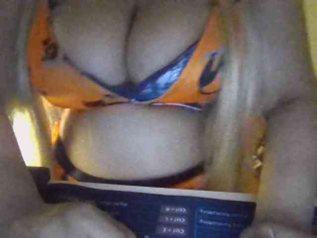 JulieJoe webcam