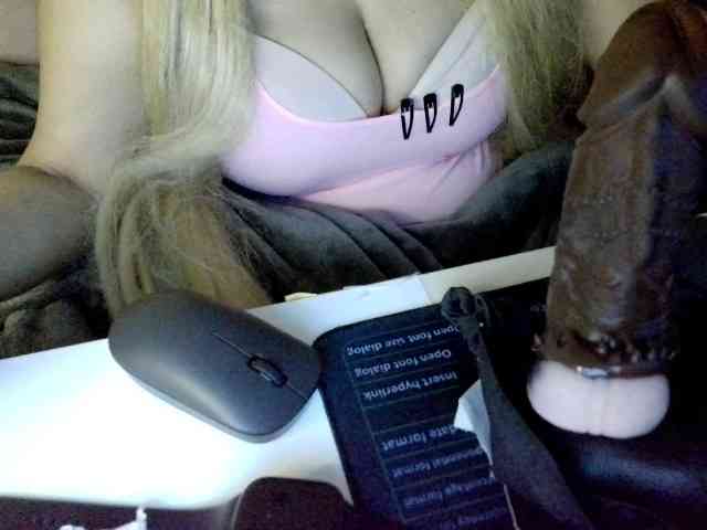 JulieJoe webcam