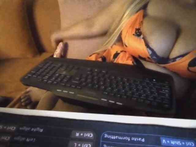 JulieJoe webcam