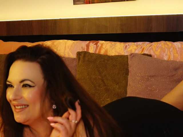TanyaJade88 live cam on BongaCams