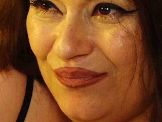TanyaJade88 live cam on BongaCams