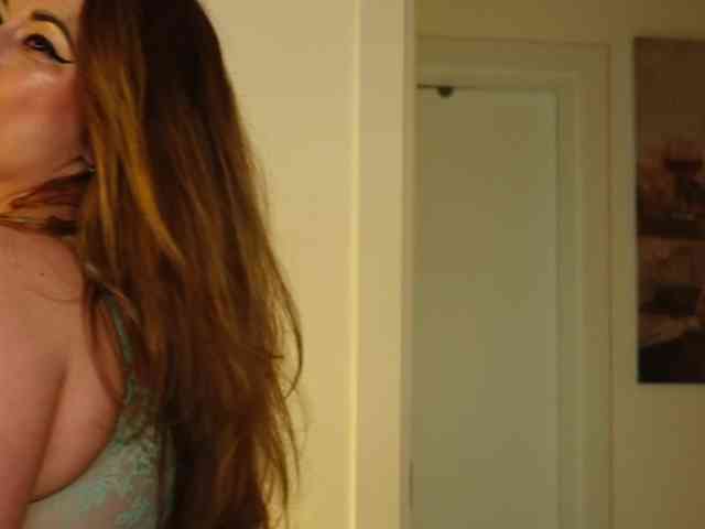 TanyaJade88 webcam