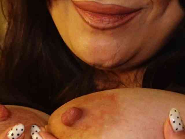 TanyaJade88 webcam