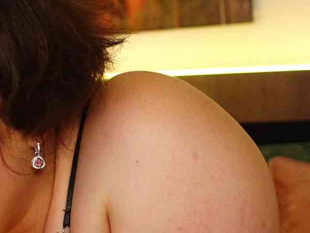 TanyaJade88 webcam
