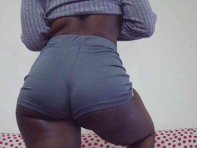 AyaBloom webcam