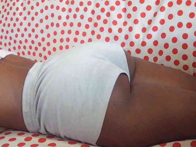 AyaBloom webcam