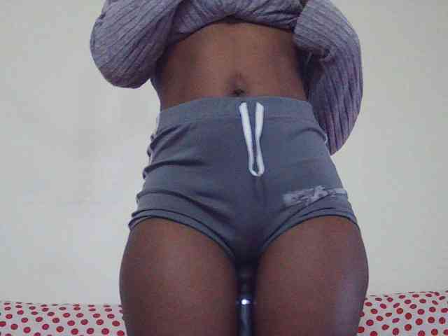 AyaBloom webcam