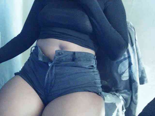 AyaBloom webcam