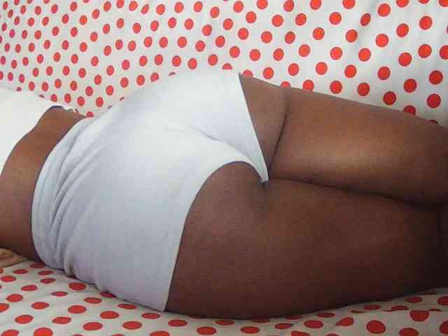 AyaBloom webcam