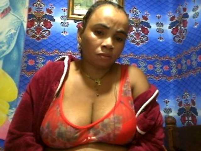 Amanah live cam on BongaCams