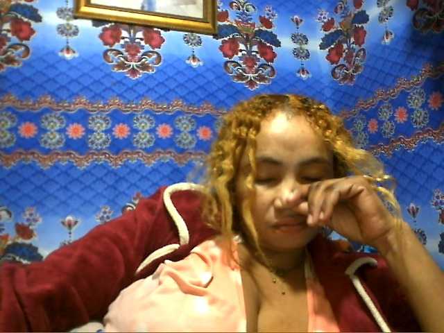 Amanah live cam on BongaCams