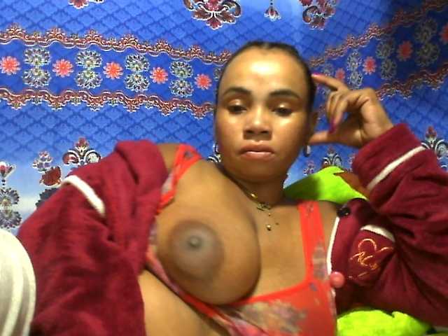 Amanah live cam on BongaCams