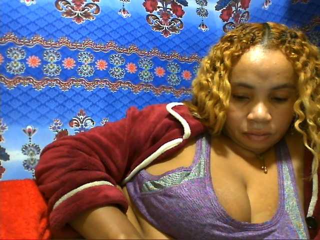Amanah live cam on BongaCams