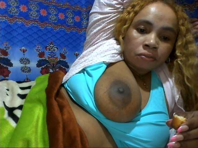 Amanah live cam on BongaCams