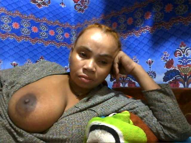 Amanah live cam on BongaCams