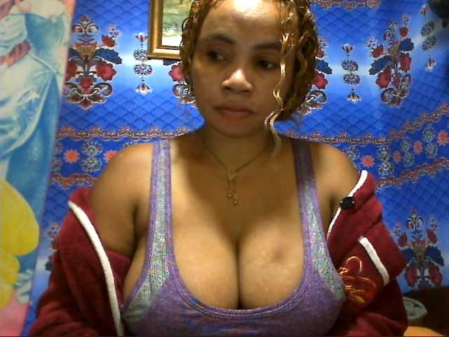 Amanah live cam on BongaCams
