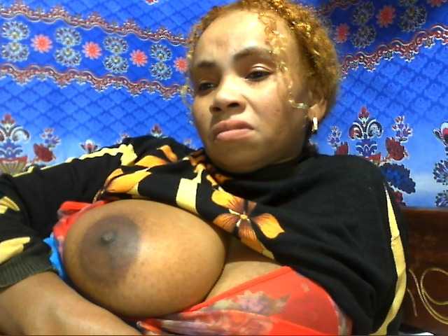 Amanah live webcam show