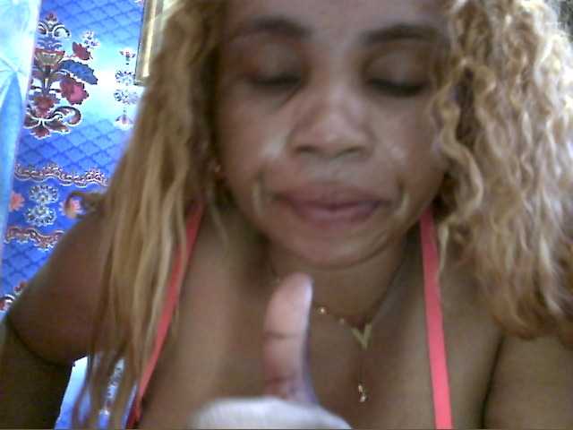 Amanah, en vivo ahora en BongaCams