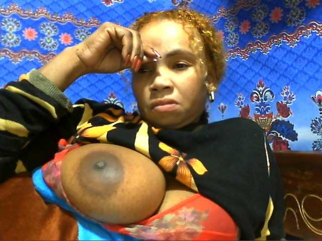 Amanah live webcam show