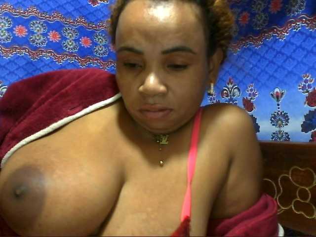 Amanah live cam on BongaCams