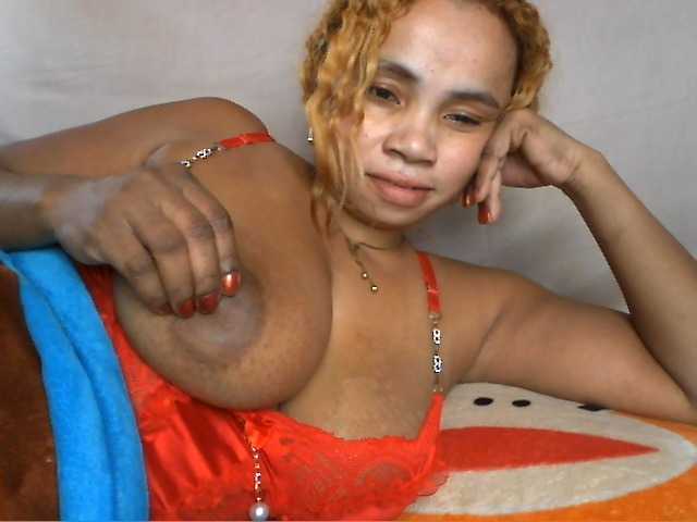 Amanah live cam on BongaCams