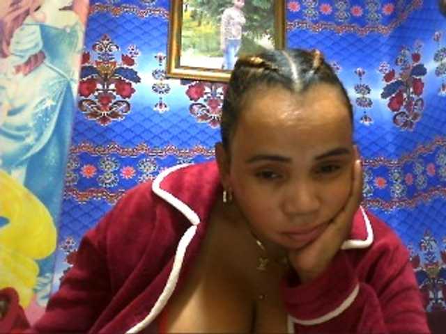 Amanah live cam on BongaCams