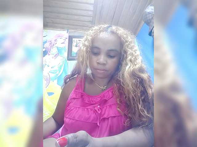 Amanah live cam on BongaCams