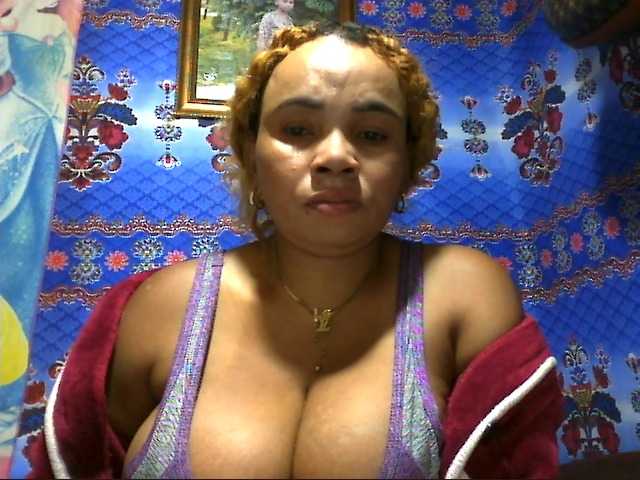 Amanah live cam on BongaCams