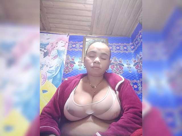 Amanah live cam on BongaCams