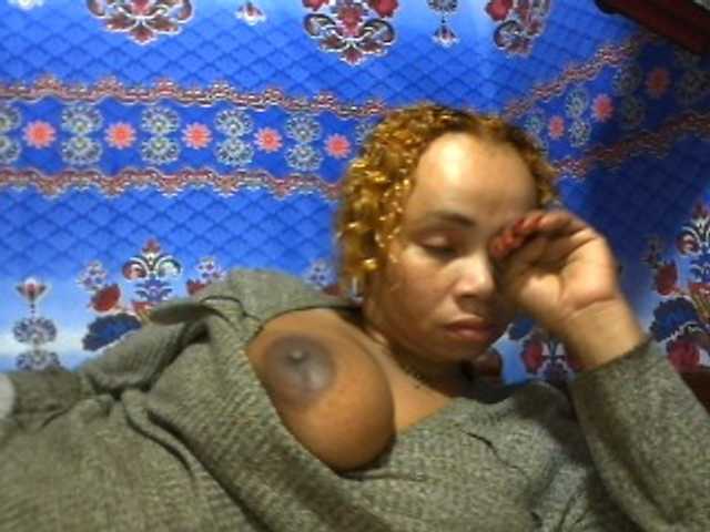 Amanah live webcam show