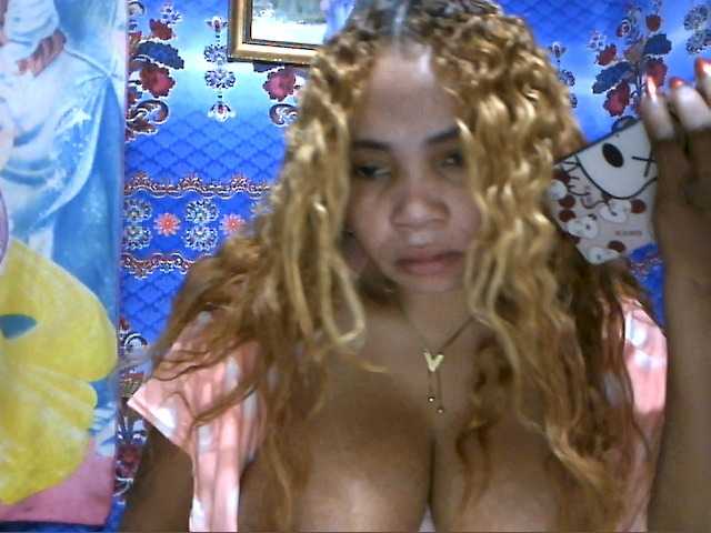 Amanah live cam on BongaCams