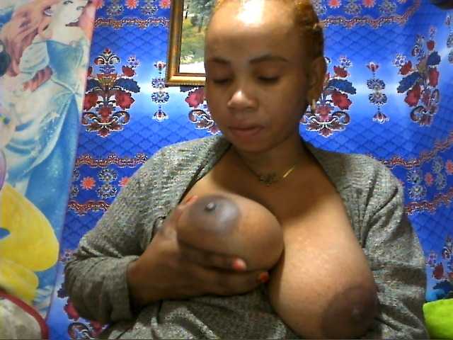Amanah live webcam show