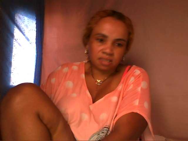 Amanah live cam on BongaCams