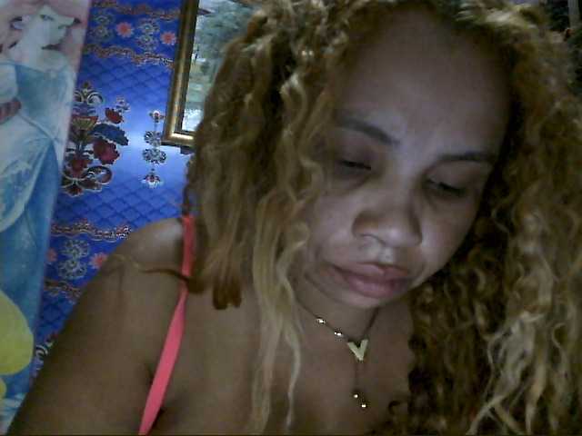 Amanah, live now on BongaCams