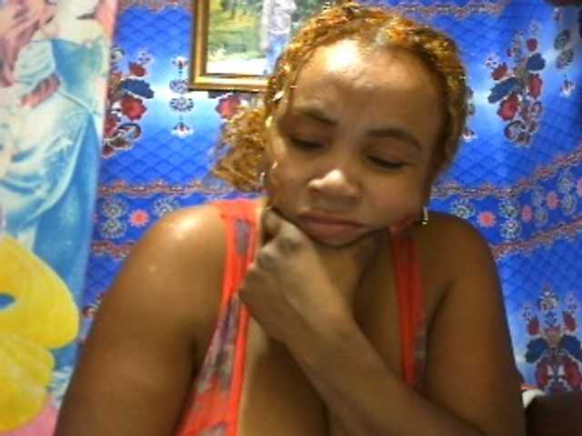 Amanah live webcam show