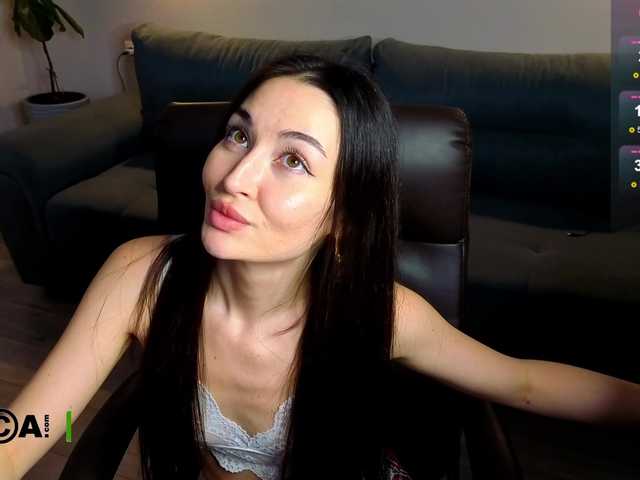 MilaYumi live cam on BongaCams