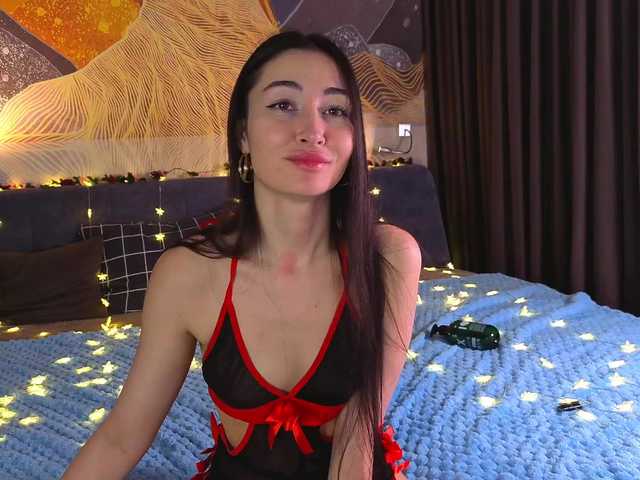 MilaYumi's BongaCams show and profile