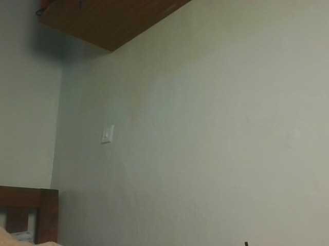 Sexykitten1 live cam on BongaCams