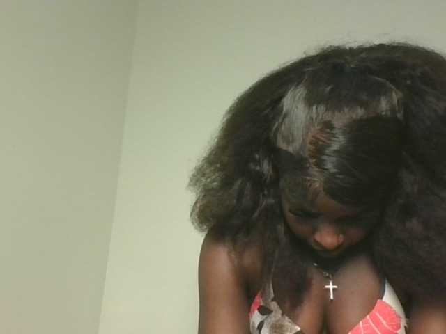 Sexykitten1 live cam on BongaCams