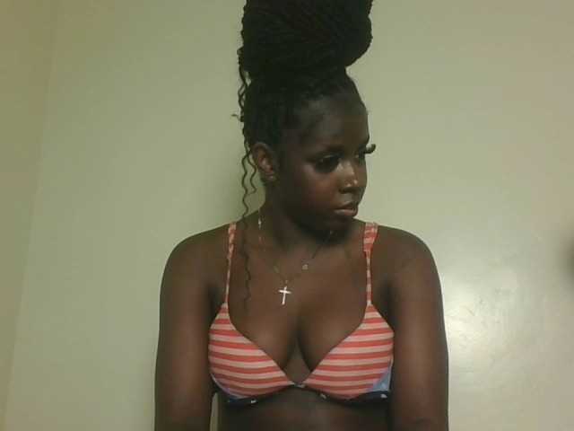 Sexykitten1 live cam on BongaCams