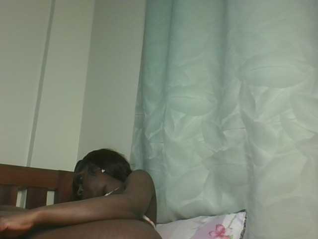 Sexykitten1 live cam on BongaCams