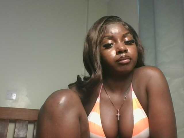 Sexykitten1 live cam on BongaCams