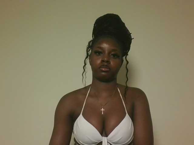 Sexykitten1 live cam on BongaCams