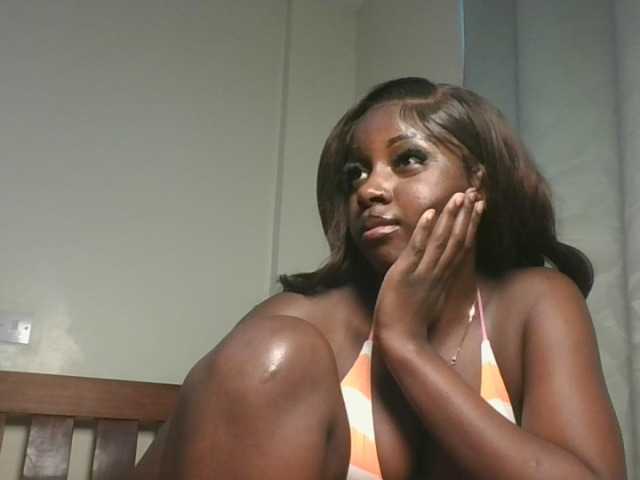 Sexykitten1 live cam on BongaCams