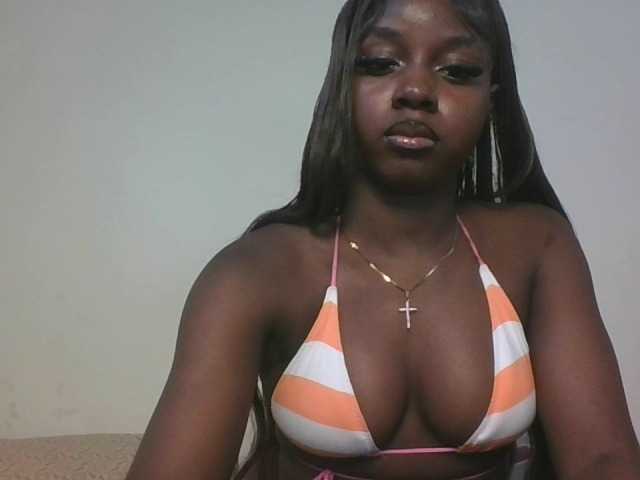 Sexykitten1 webcam