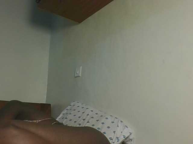 Sexykitten1 live cam on BongaCams