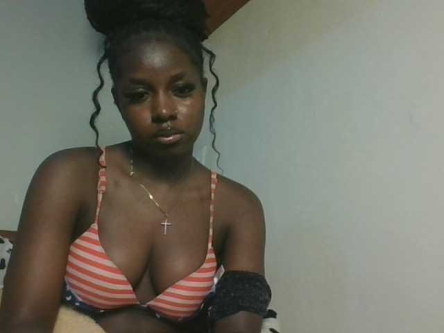 Sexykitten1 webcam