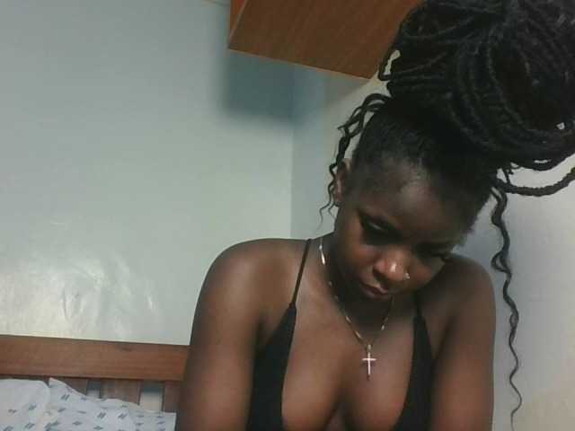 Sexykitten1 webcam