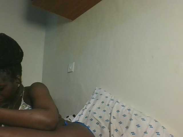 Sexykitten1 live cam on BongaCams